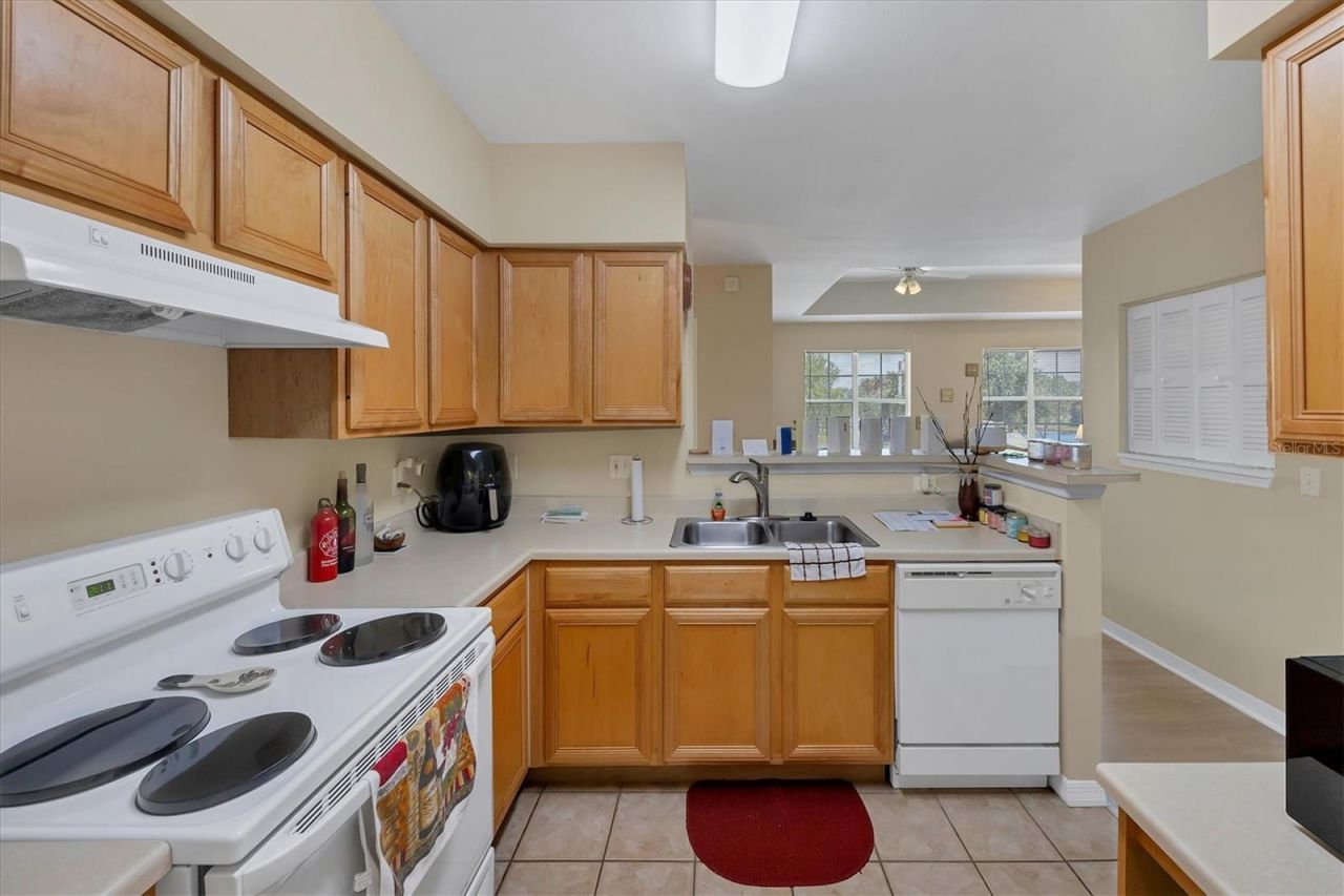 1015 Villagio Circle , Unit 202, Sarasota, FL 34237 Photo