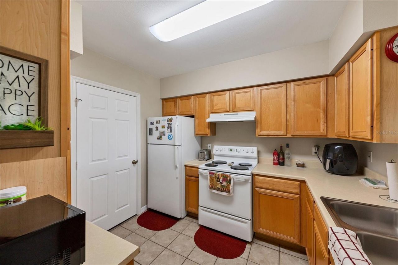 1015 Villagio Circle , Unit 202, Sarasota, FL 34237 Photo