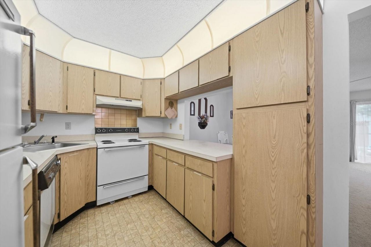 1441 Pine Glen Lane , Unit E2, Tarpon Springs, FL 34688 Photo