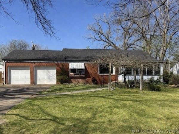 6211 E 5th Street , Tulsa, OK 74112