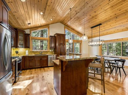 11749 Baden Road, Truckee, CA 96161 Photo