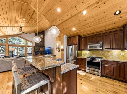 11749 Baden Road, Truckee, CA 96161 Photo