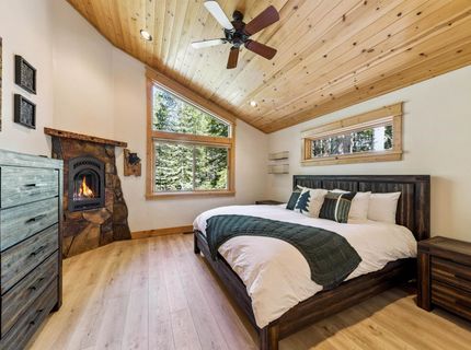 11749 Baden Road, Truckee, CA 96161 Photo