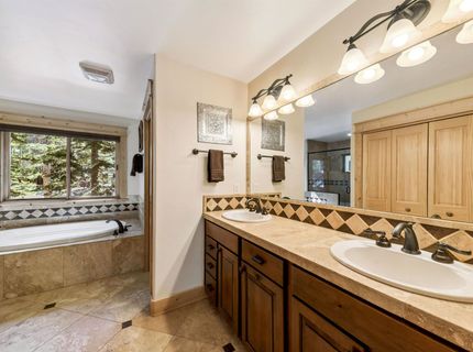 11749 Baden Road, Truckee, CA 96161 Photo