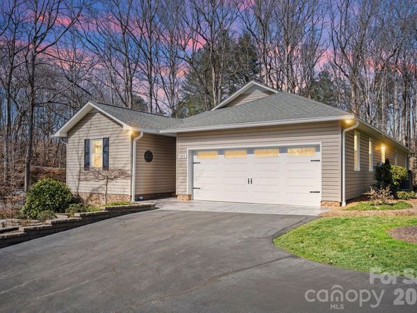 109 Normandy Avenue, Boonville, NC 27011