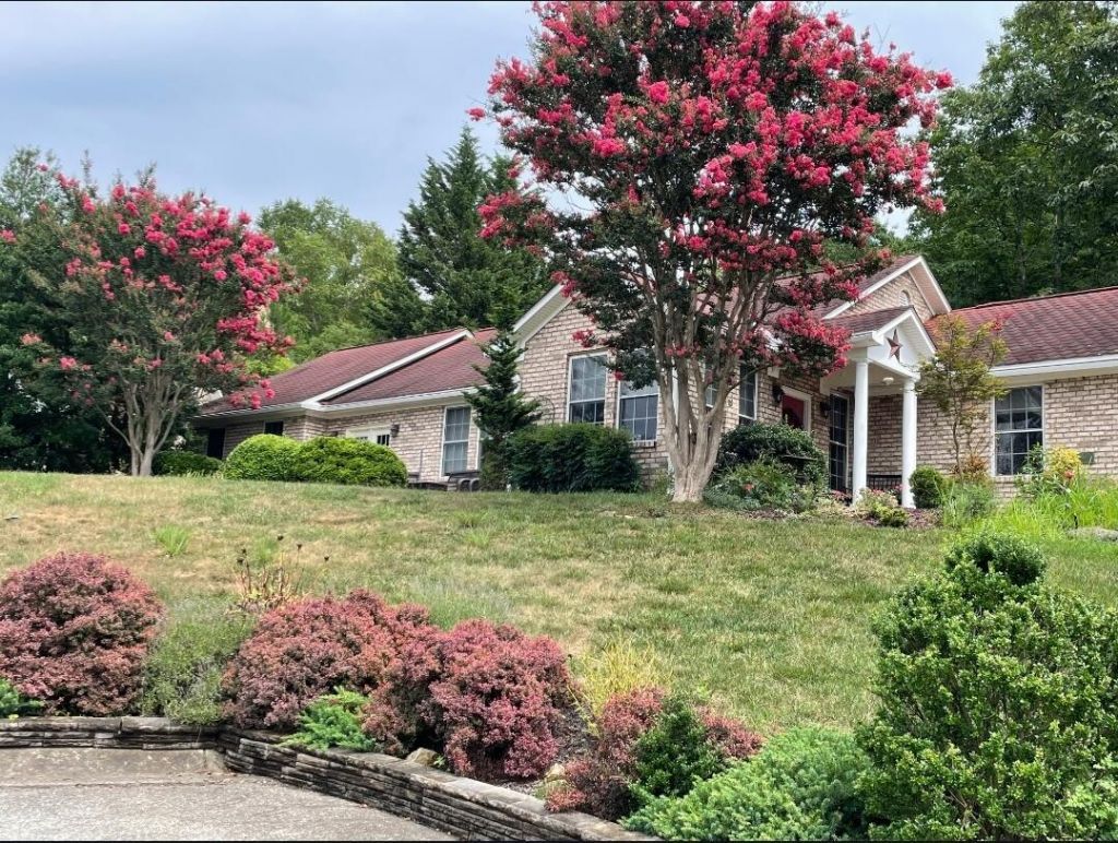 4051 Southview Ter Sw, Roanoke, VA 24014 Main Photo