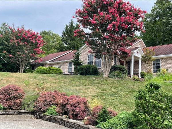 4051 Southview TER SW, Roanoke, VA 24014