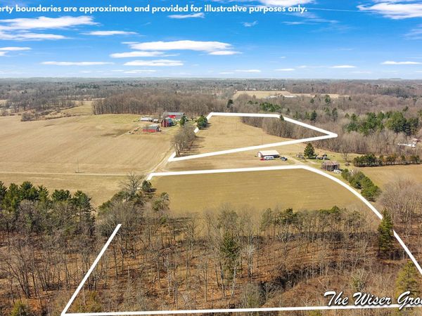 10479 Friske Drive NE, Rockford, MI 49341