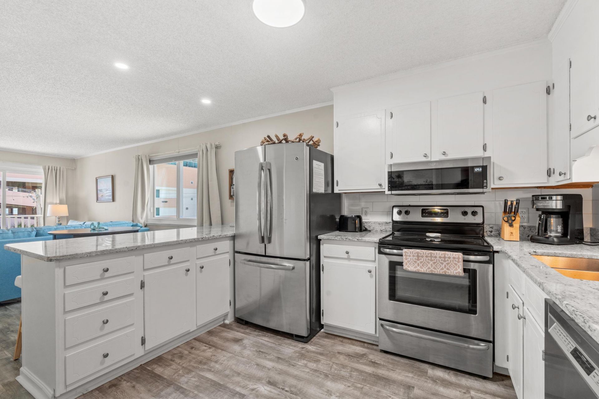 5709 North Ocean Blvd. Photo 7