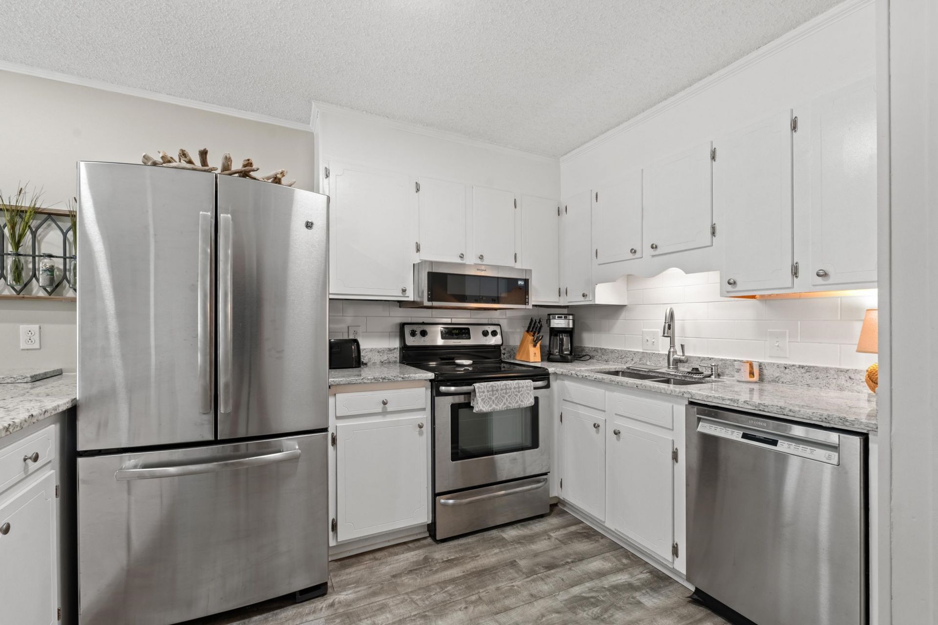 5709 North Ocean Blvd. Photo 8