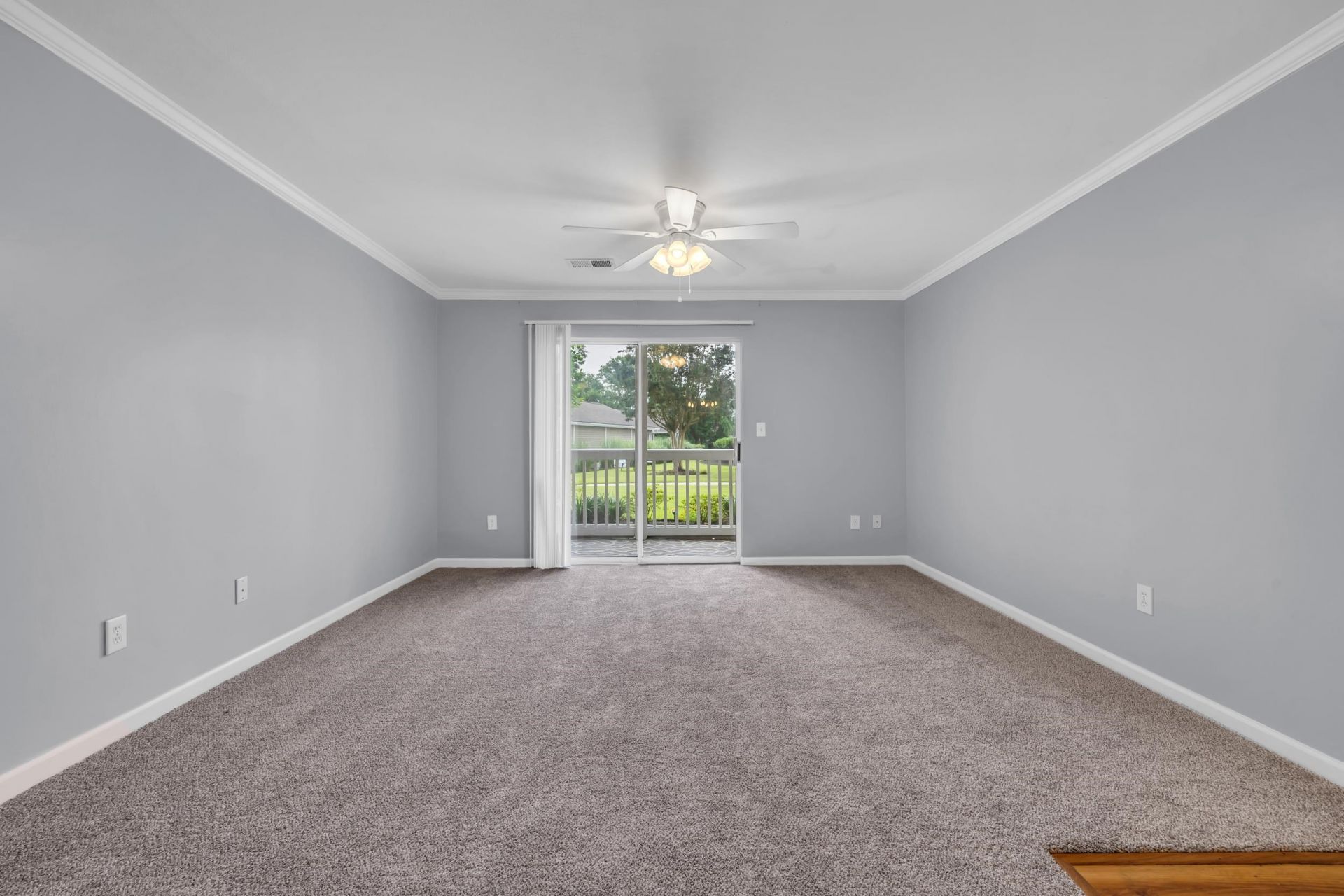 3795 Hitchcock Way Photo 10