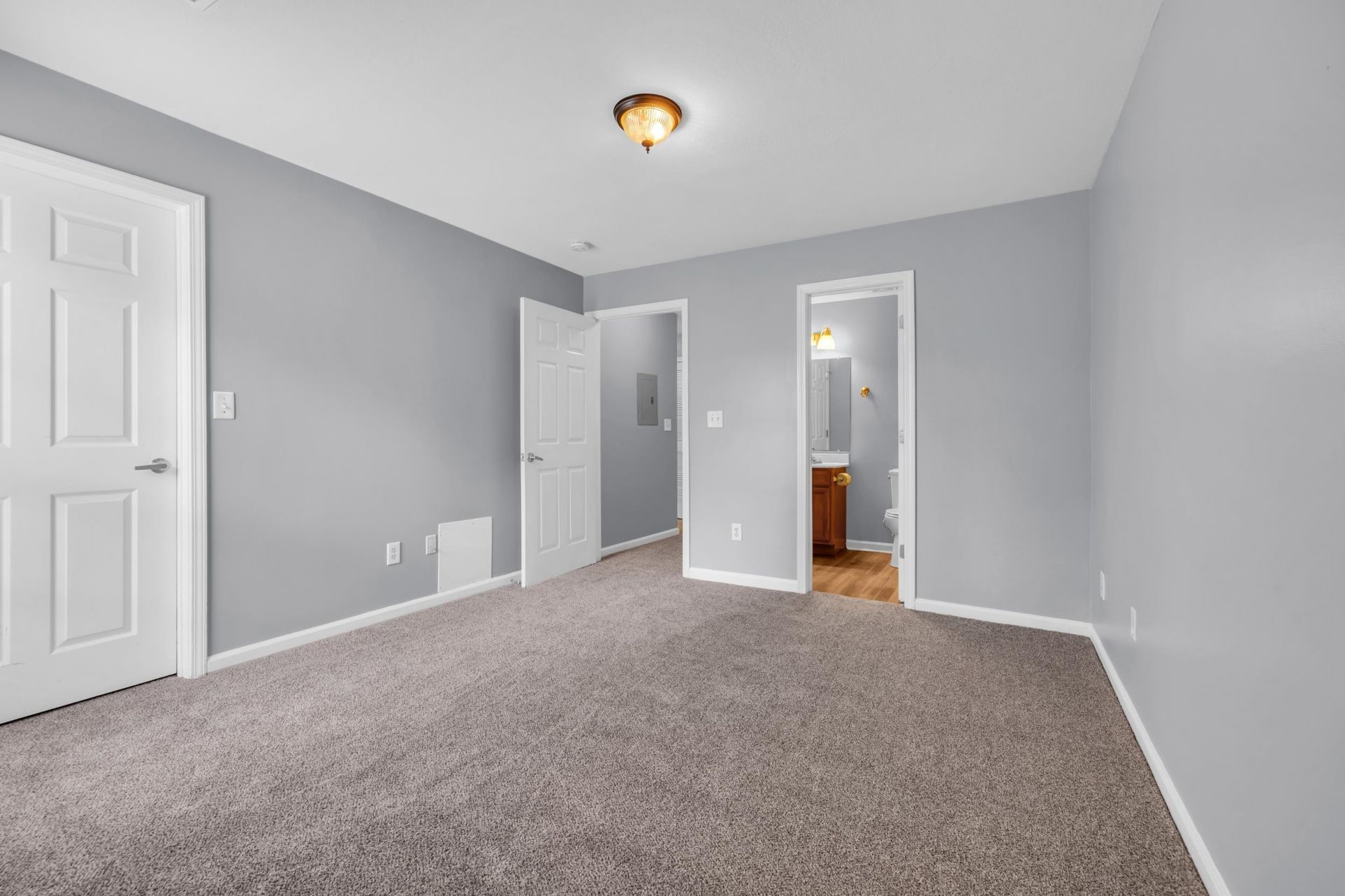 3795 Hitchcock Way Photo 18