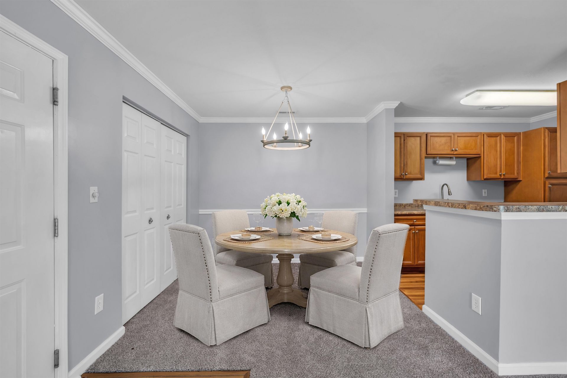 3795 Hitchcock Way Photo 4