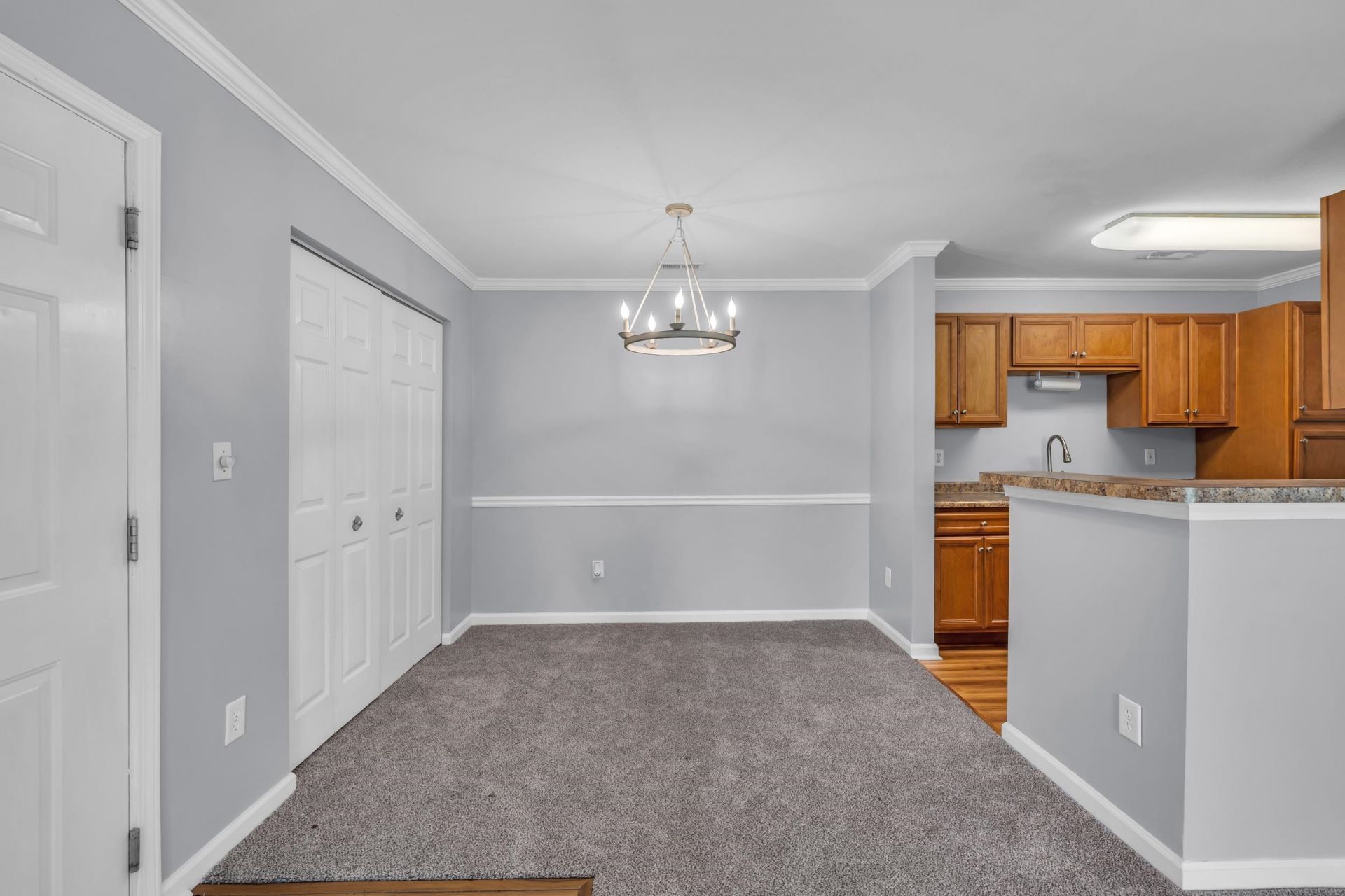 3795 Hitchcock Way Photo 5