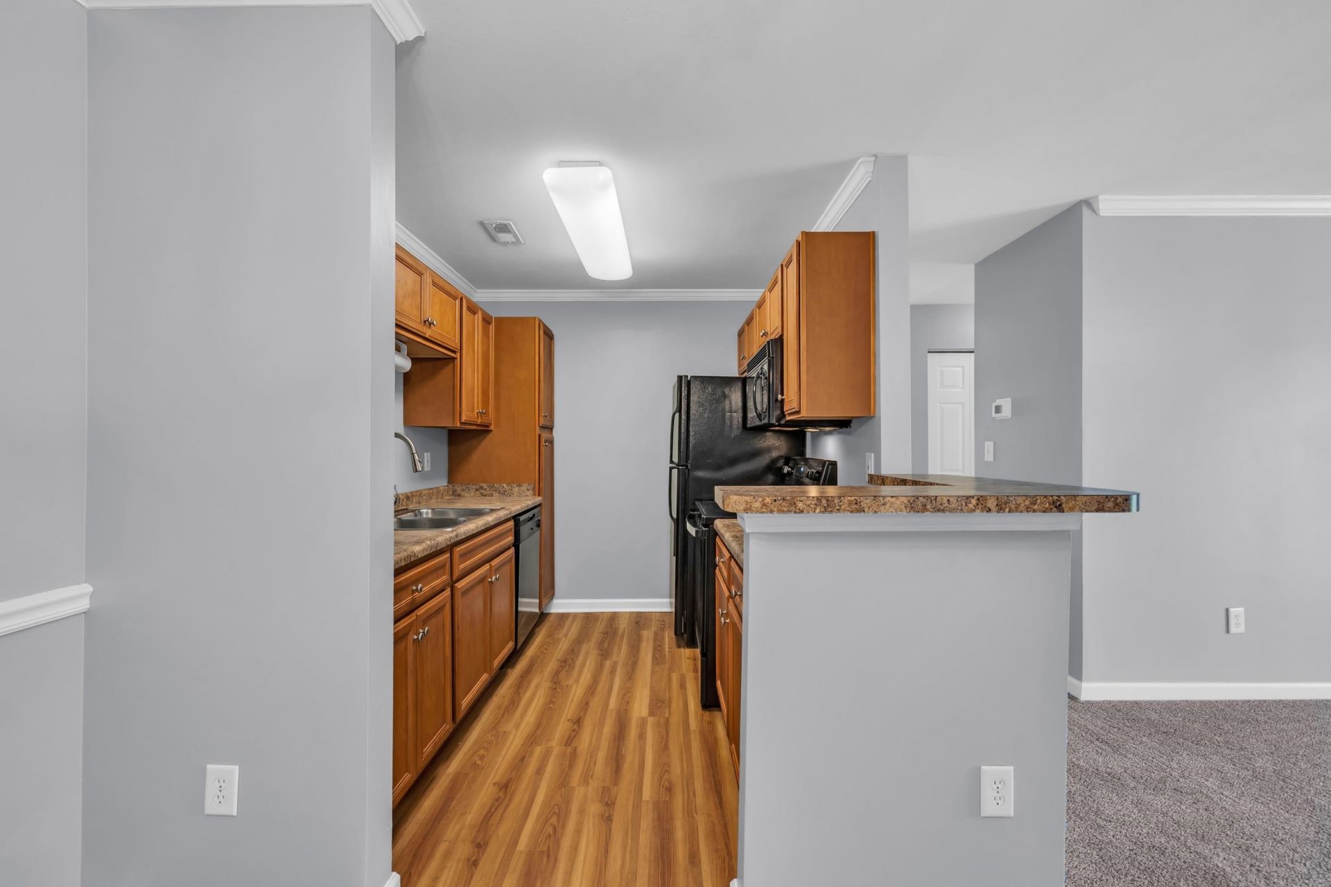 3795 Hitchcock Way Photo 6