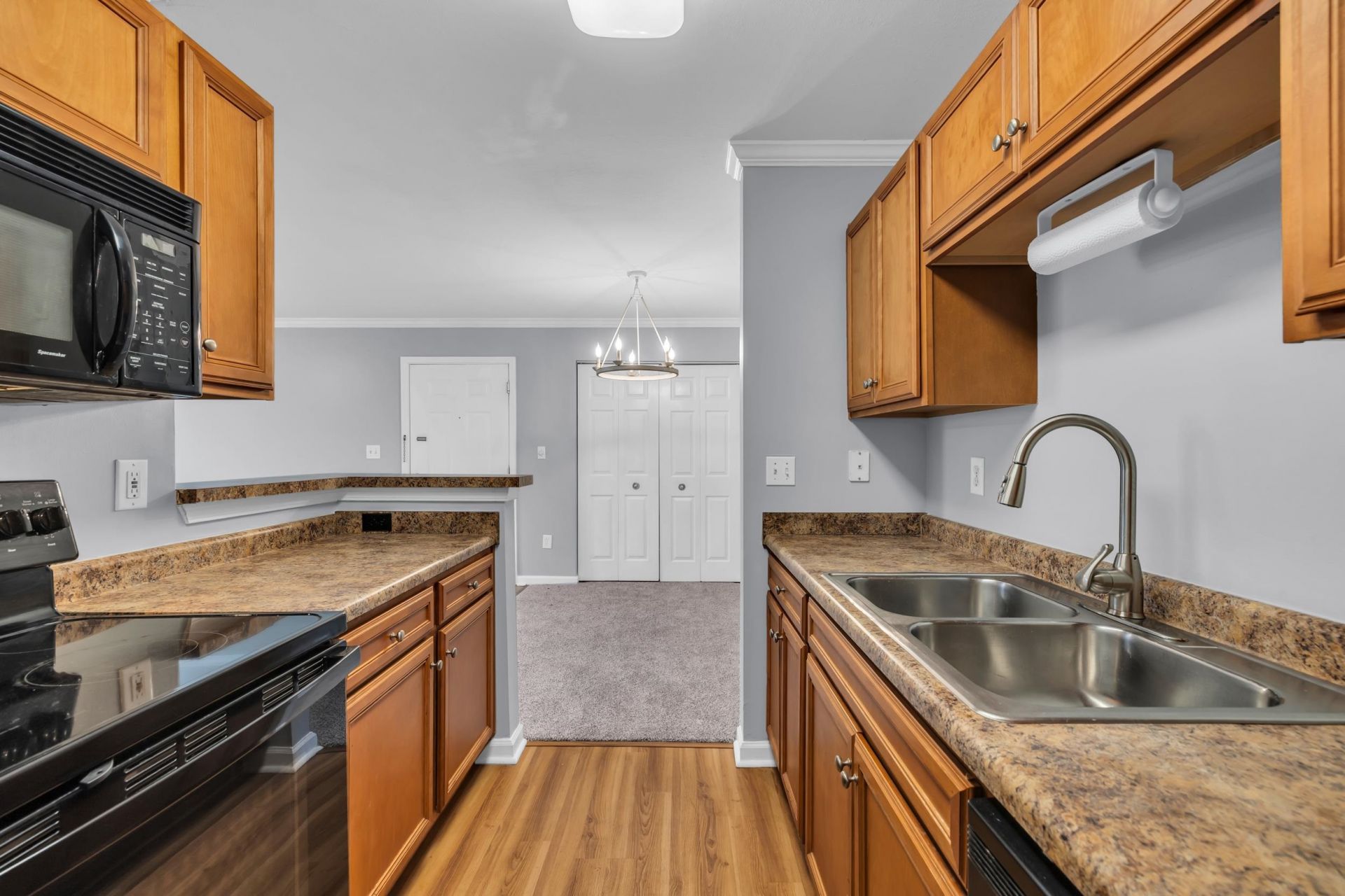 3795 Hitchcock Way Photo 8