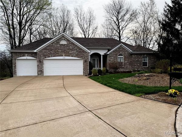 1104 Boars Head Court, Lake St Louis, MO 63367