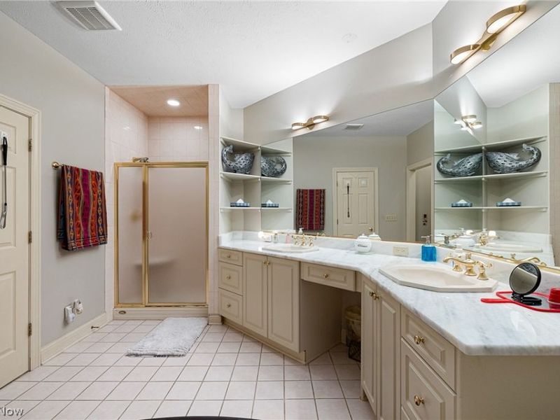 71 Haskell Drive, Bratenahl, OH 44108 Photo 23