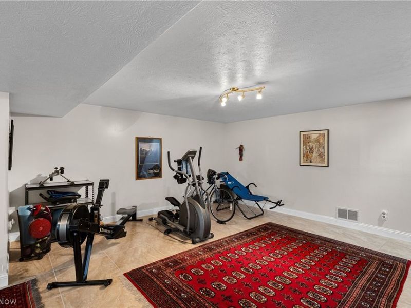 71 Haskell Drive, Bratenahl, OH 44108 Photo 32