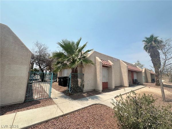 2101 Sun Avenue , North Las Vegas, NV 89030