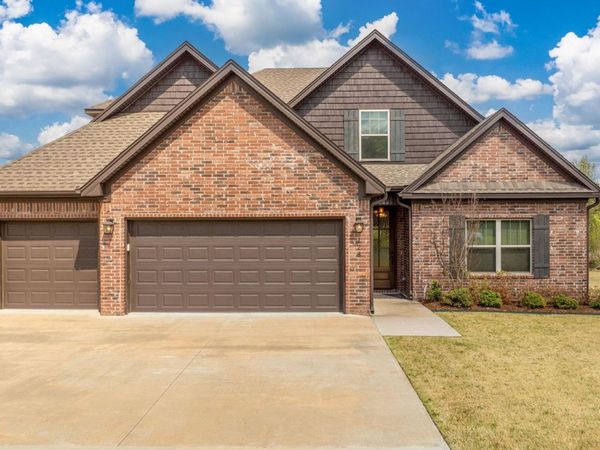 128 Caurel Cir, Little Rock, AR 72223