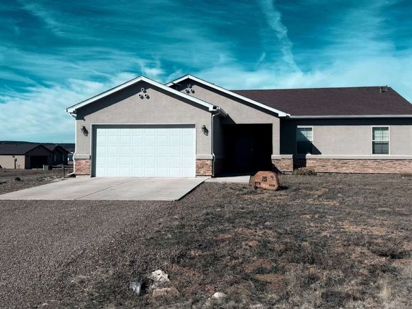 15 Mountain View Lane, Edgewood, NM 87015