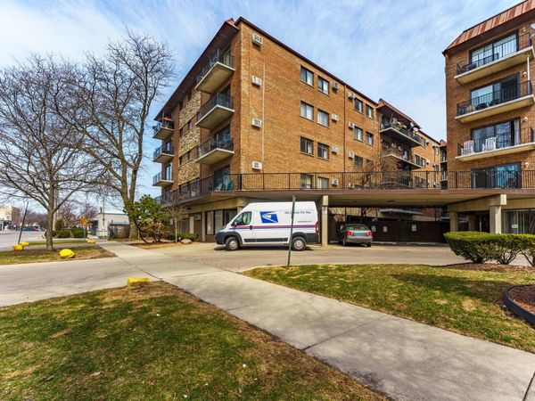 2333 N Neva Avenue , Unit 403C, Chicago, IL 60707