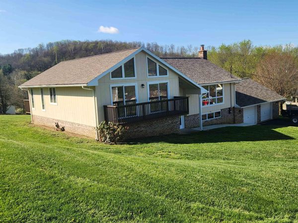94 Greenhill Lane, Mount Clare, WV 26408
