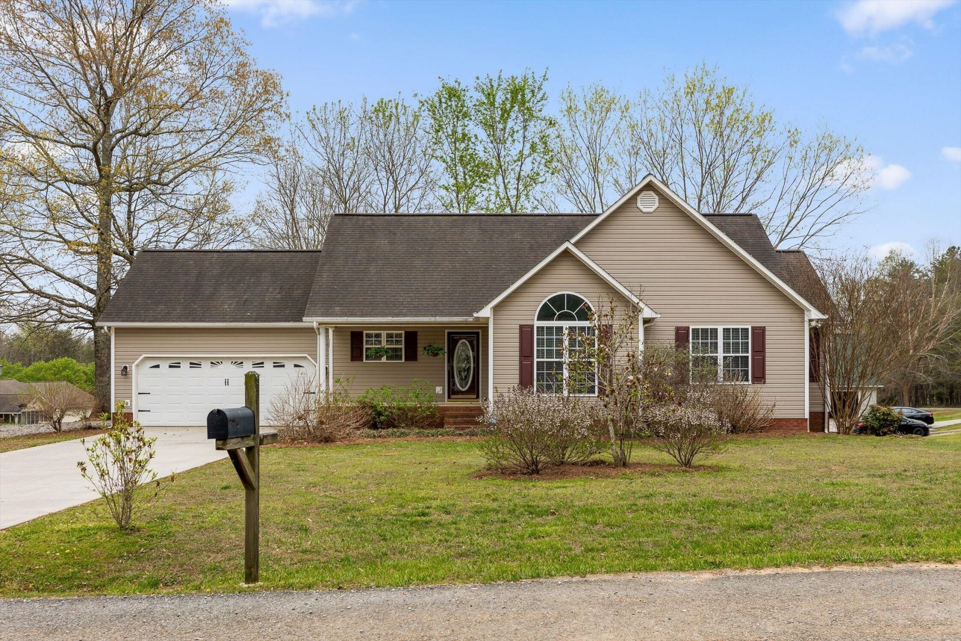 263 Valley Estates Drive, Trenton, GA 30752 Main Photo