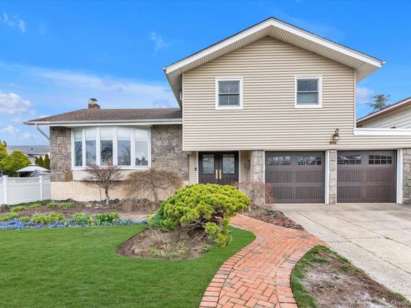 904 Park Lane, Valley Stream, NY 11581