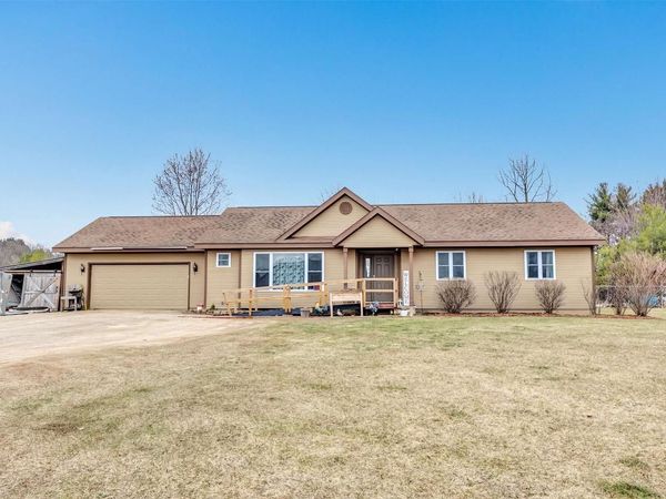 801 SIMON STREET, Wild Rose, WI 54984