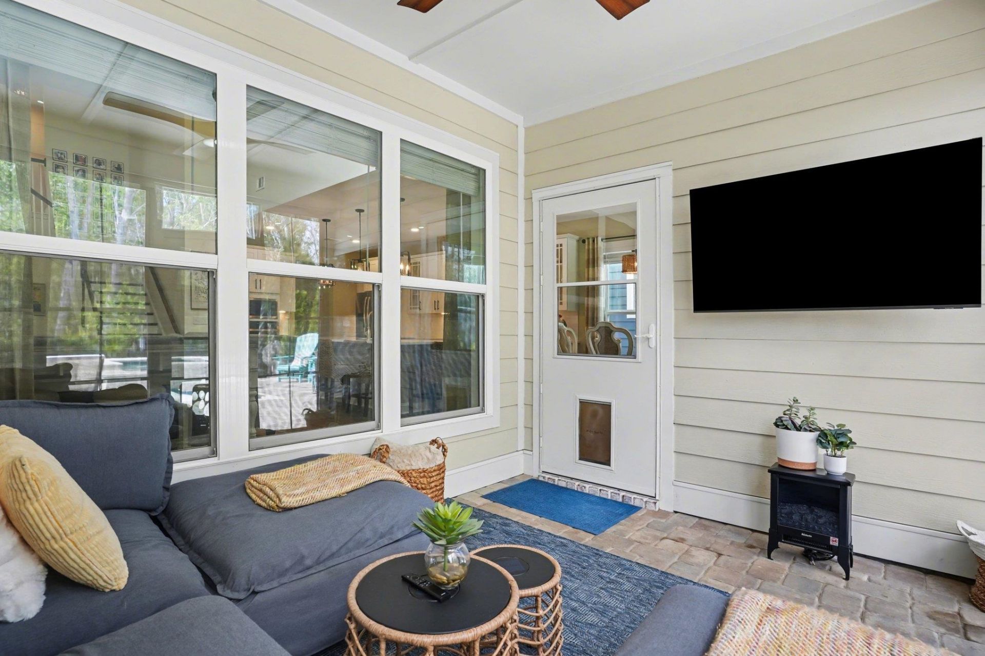 1196 Safe Haven Dr. Photo 20