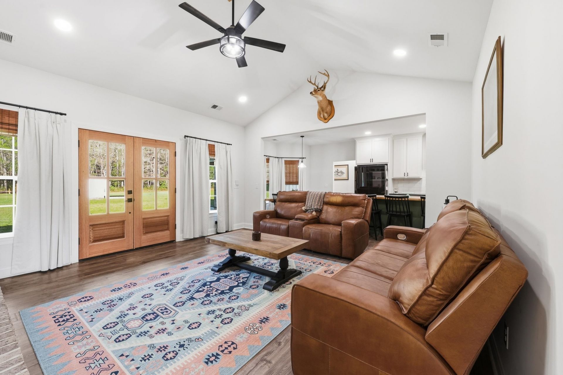 410 Miracle Ct  Photo 11