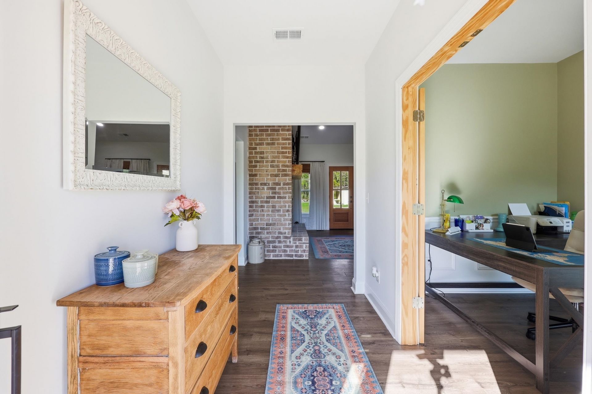 410 Miracle Ct  Photo 6