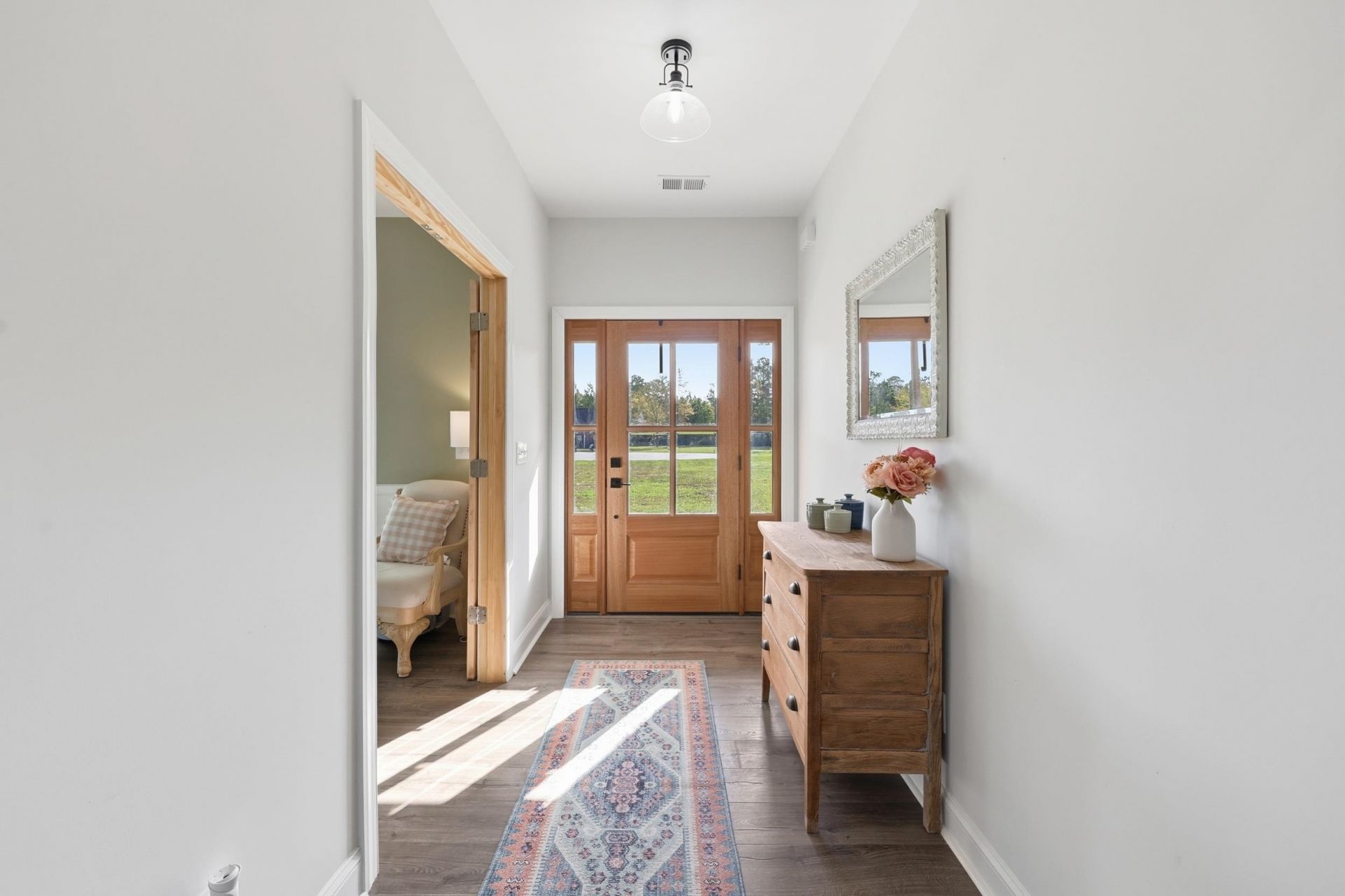 410 Miracle Ct  Photo 8