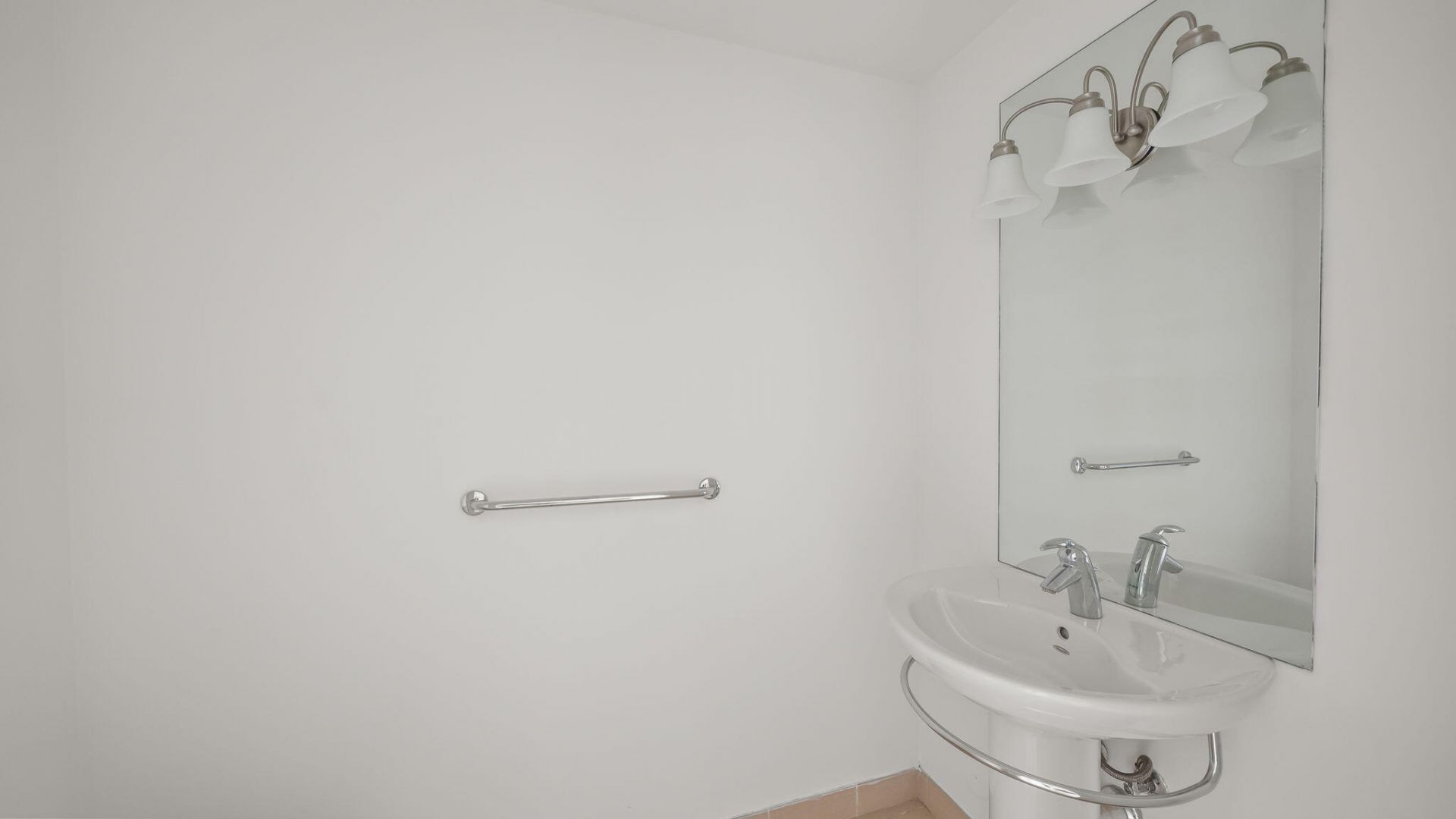 300 S Biscayne Boulevard, Unit L-832, Miami, FL 33131 Photo