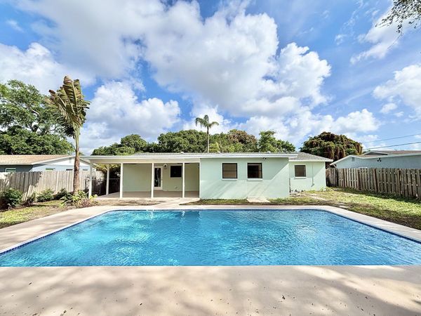 1753 16th Court N, Lake Worth Beach, FL 33460