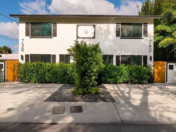 740 NE 17th Avenue, Fort Lauderdale, FL 33304