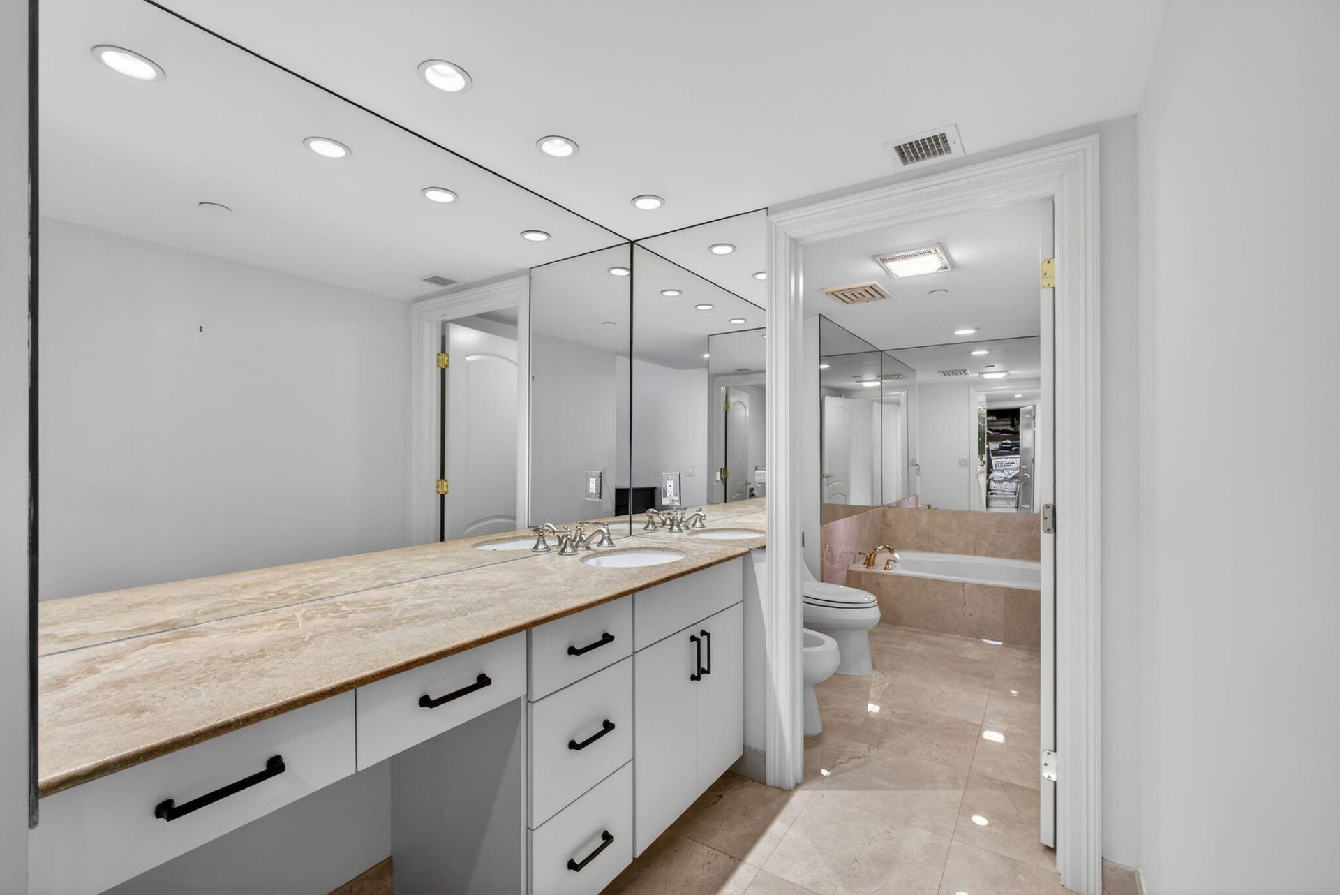 4000 N Ocean Drive, Unit 701, Singer Island, FL 33404 Photo