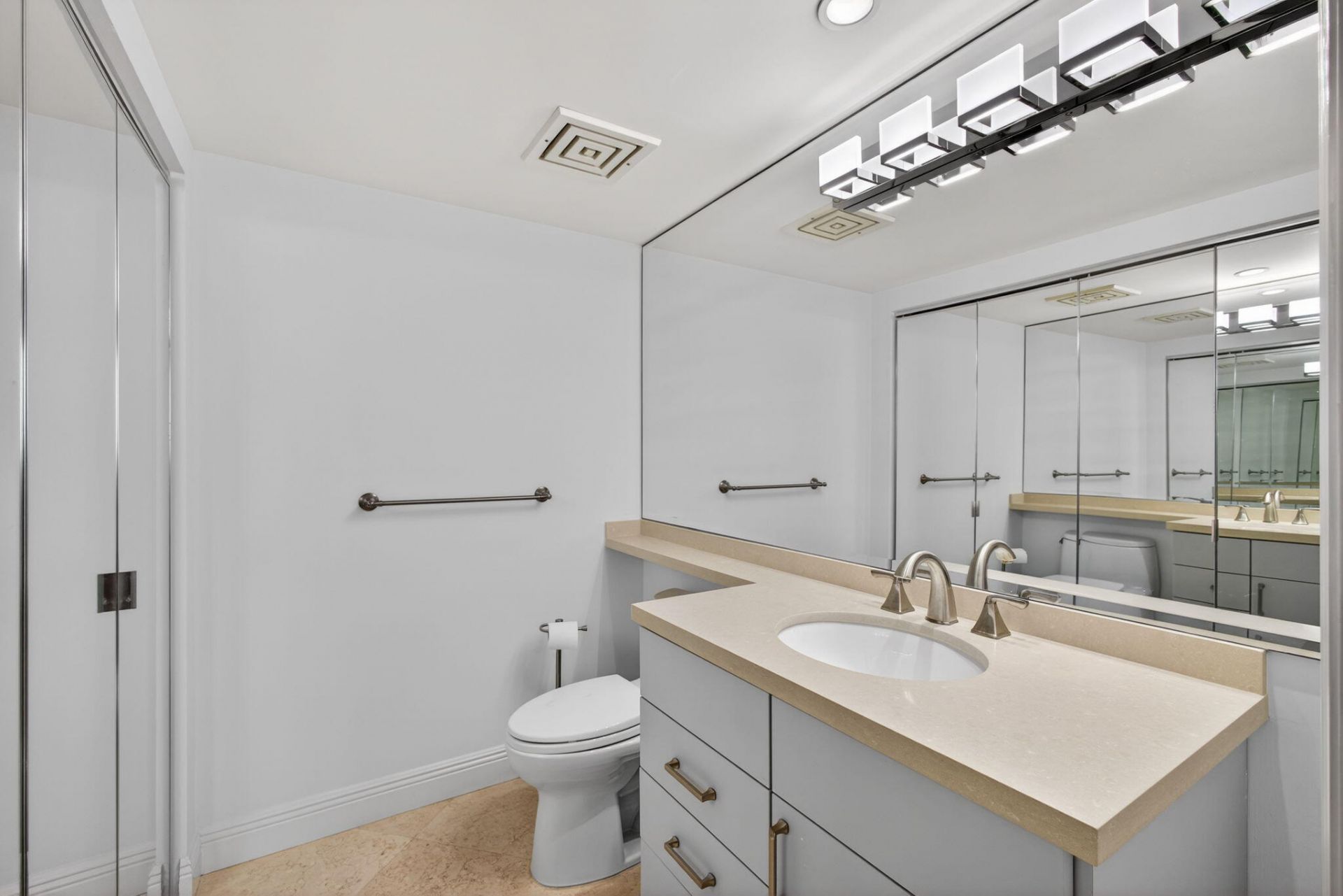 4000 N Ocean Drive, Unit 701, Singer Island, FL 33404 Photo