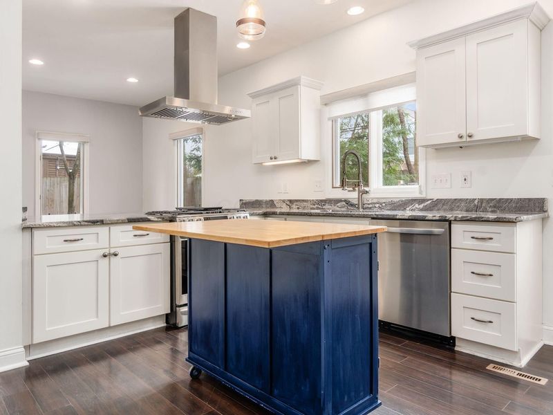 4425 Plymouth Rock Court, Columbus, OH 43230 Photo 15