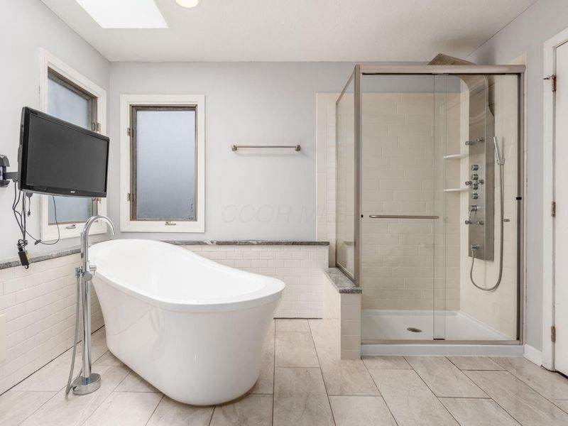 4425 Plymouth Rock Court, Columbus, OH 43230 Photo 24