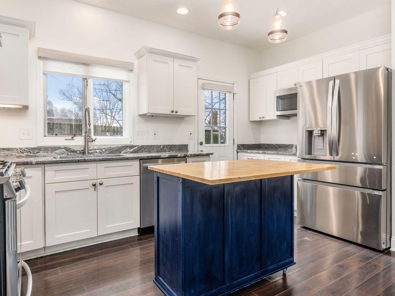 4425 Plymouth Rock Court, Columbus, OH 43230 Photo 4