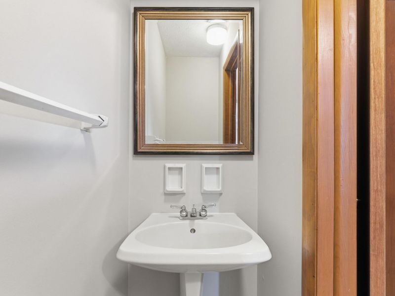 4543 Ducrest Drive, Columbus, OH 43220 Photo 10