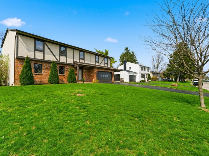 4543 Ducrest Drive, Columbus, OH 43220 Photo 3