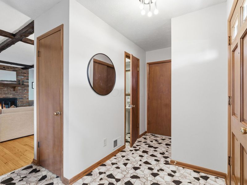 4543 Ducrest Drive, Columbus, OH 43220 Photo 8