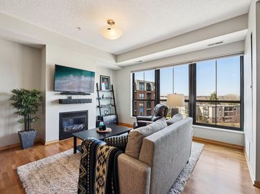 4525 Park Commons Drive, Unit 421, Saint Louis Park, MN 55416