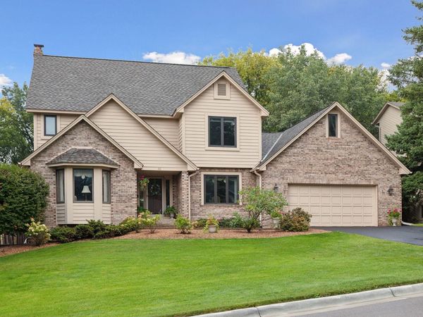 46 Marcin Hill, Burnsville, MN 55337