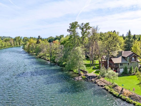 343 Rene Drive, Shady Cove, OR 97539