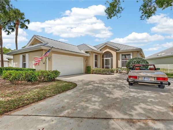 2900 SW Brighton Way, Palm City, FL 34990